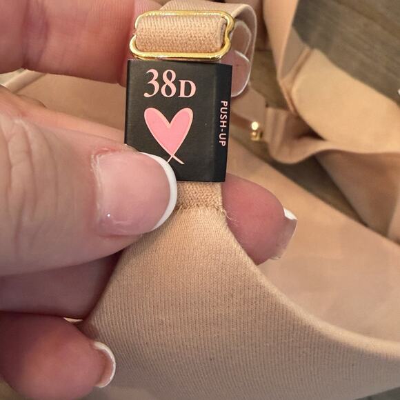 Victoria Secret bra 3pc Lot Incredible & T Shirt Push Up Full Coverage 38D NWOT - Picture 5 of 6